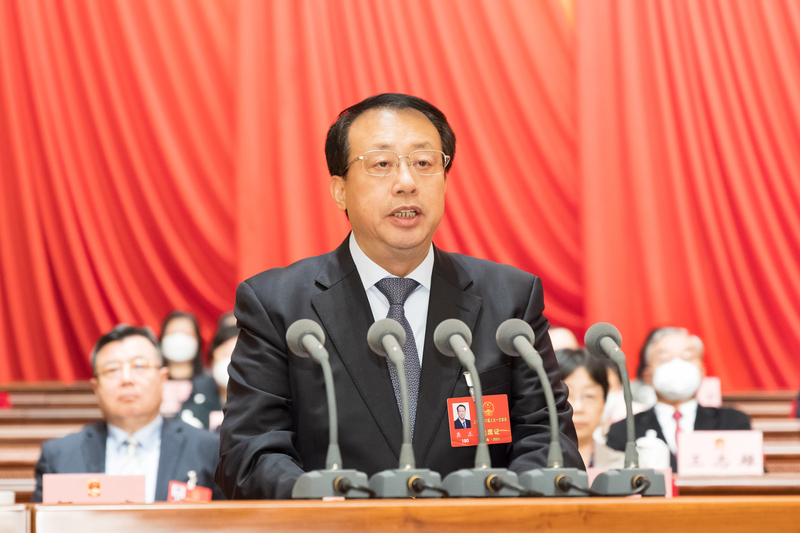 龚正在市人代会闭幕会上讲话.jpeg 龚正在市人代会闭幕会上讲话.jpeg