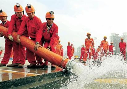 本市开展防汛防台专项演练