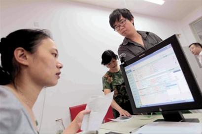 上海市兵役登记工作正式开始