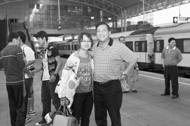 七宝中学新疆部原总务主任张俊华画出圆满人生