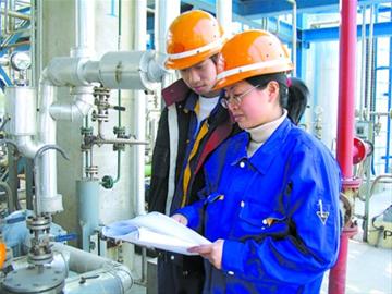 她是我们公司的王牌 --记华谊丙烯酸公司丙一