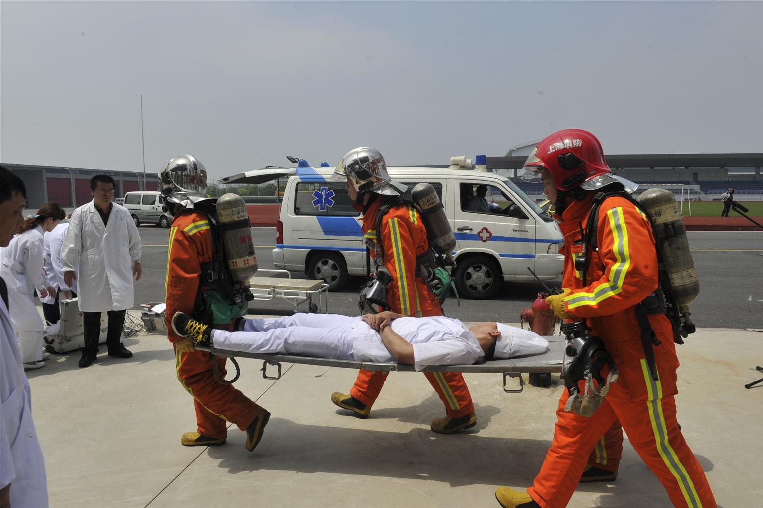 黄浦区开展3+X应急救援队伍综合演练