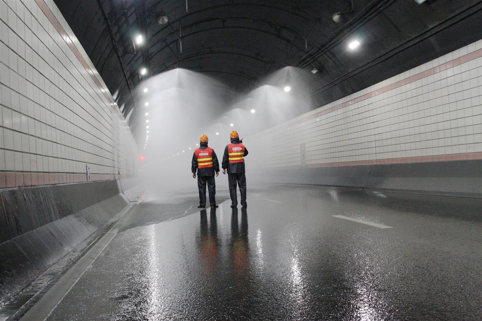 大连路隧道消防喷淋测试圆满完成