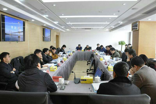 本市召开春节期间高速公路小客车免费通行工作