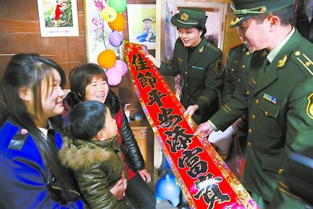 留在上海过年 共写祝福心愿