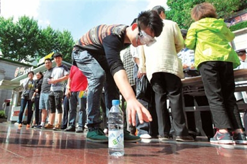 无违法、无事故交通安全宣传日活动在沪举行