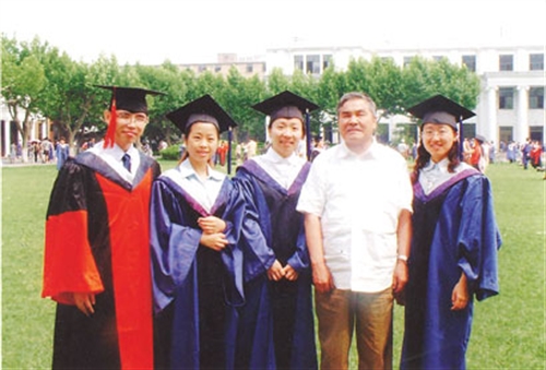 扎根戈壁30年的核物理学家 记中国工程院院士