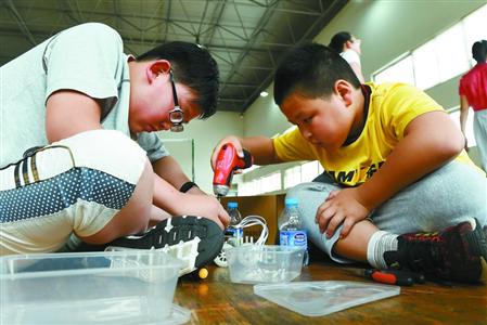 第二届上海青少年STEMx实践展示交流活动举