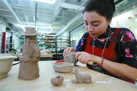 中国非遗传承人群研修培训计划上海试点结业