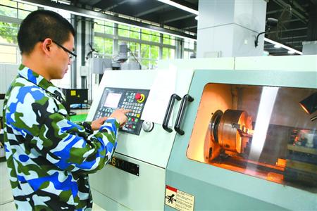 上海视野经济研究所_上海出台职教、高教规划着眼未来城市发展的人才储备