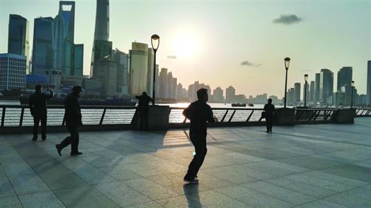 上海的早晨--写在元旦至今《日出·上海》持续热播之际