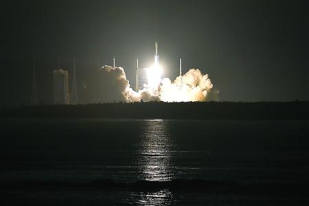 长征七号运载火箭文昌发射场首次发射成功