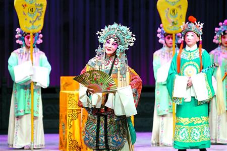 600分钟荟萃600年戏曲经典 9个剧种14位戏曲界代表人物“以艺会友”