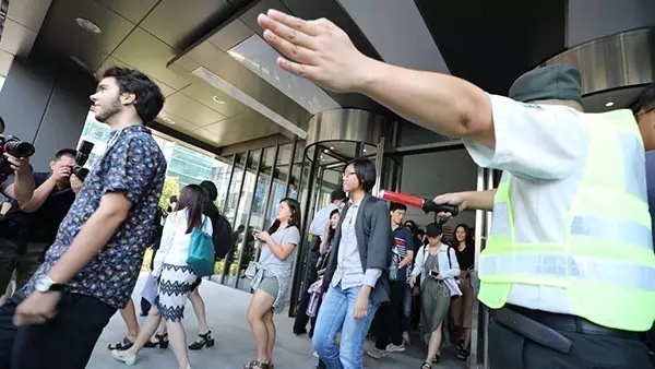 浦东警方联合上海纽约大学开展消防演练