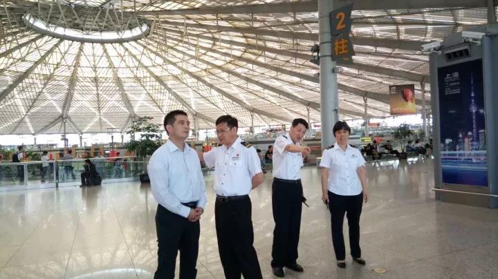 市应急办赴机场、车站等地检查节日期间值班值