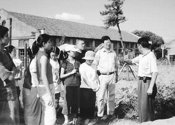 控江中学以课题为抓手摸索学生社会实践新路