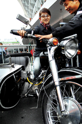 近百家青年社团组织齐聚虹口足球场 2007上海