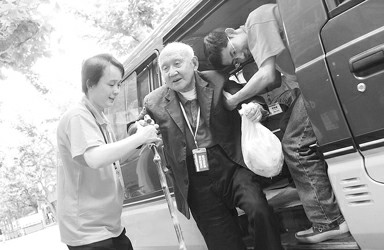 申城首个会员制的曹家渡托老所开放