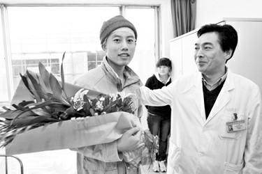 因阻止小偷行窃而被报复打成重伤 见义勇为东