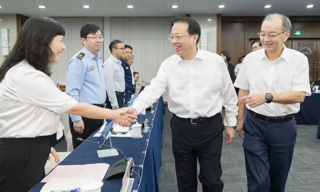 市政府常务会议