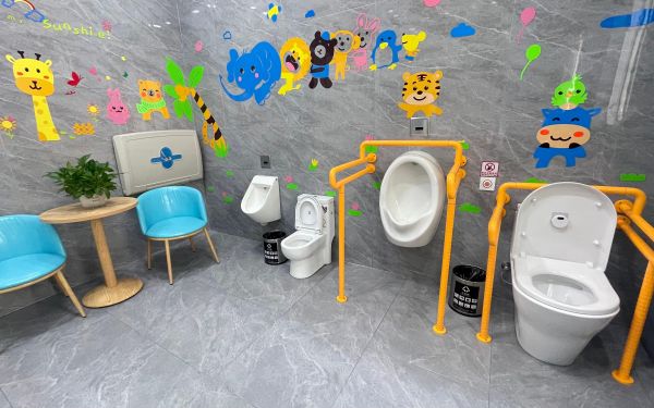 本市启动2024年“环卫公厕适老化适幼化改造”项目验收复核工作-0902 (4).jpg 本市启动2024年“环卫公厕适老化适幼化改造”项目验收复核工作-0902 (4).jpg