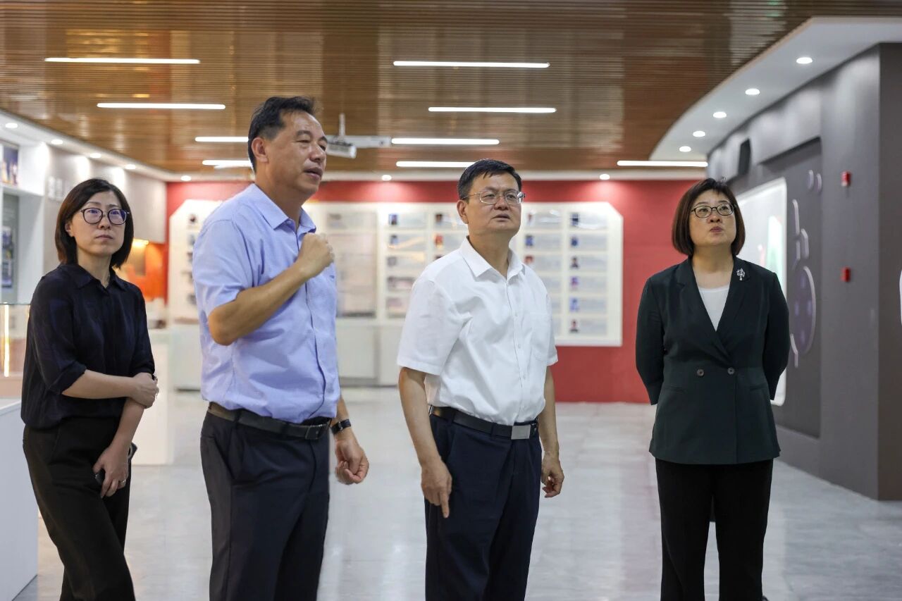 0902_085613_610.jpg 0902_085613_610.jpg