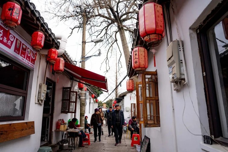 提一盏花灯入梦江南,来青浦用一场元宵灯海收官蛇年春节! 提一盏花灯入梦江南,来青浦用一场元宵灯海收官蛇年春节!