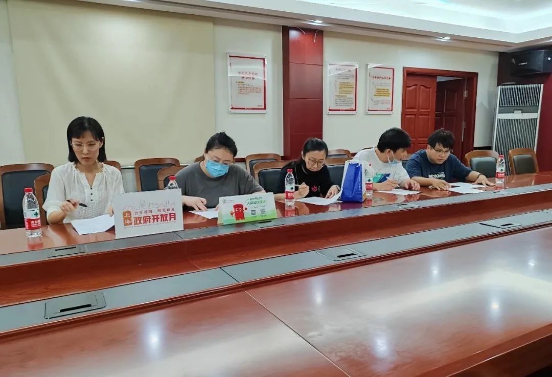 这群人走进长宁温水游泳馆,不为游泳而是……4.jpg 这群人走进长宁温水游泳馆,不为游泳而是……4.jpg