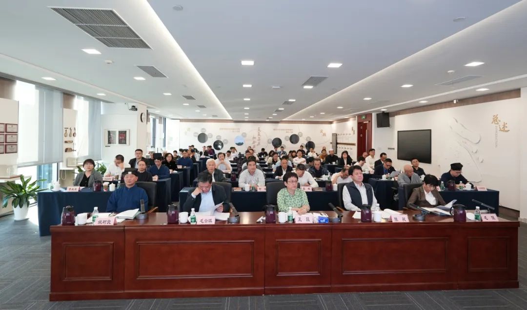 评选会.jpg 评选会.jpg