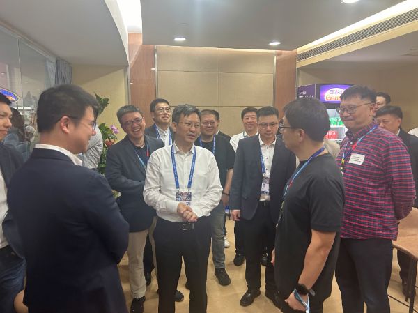 1014_092252116_997.jpg 2.png