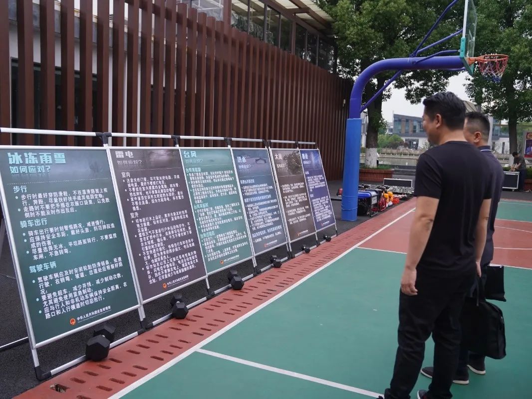 0624_100328_652.jpg 0624_100328_652.jpg