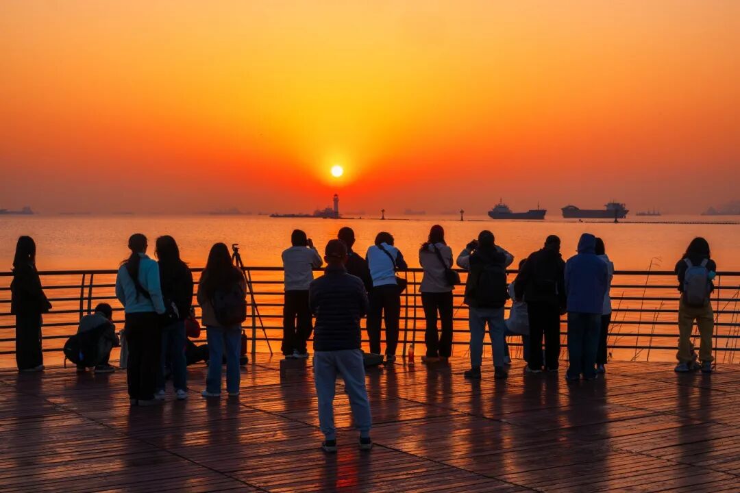 日出 灯塔-刘继鸣-小红书 (12).jpg