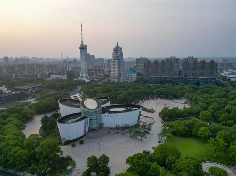 跟着半马游青浦,超燃!2024青浦新城半程马拉松赛即将开赛! 跟着半马游青浦,超燃!2024青浦新城半程马拉松赛即将开赛!