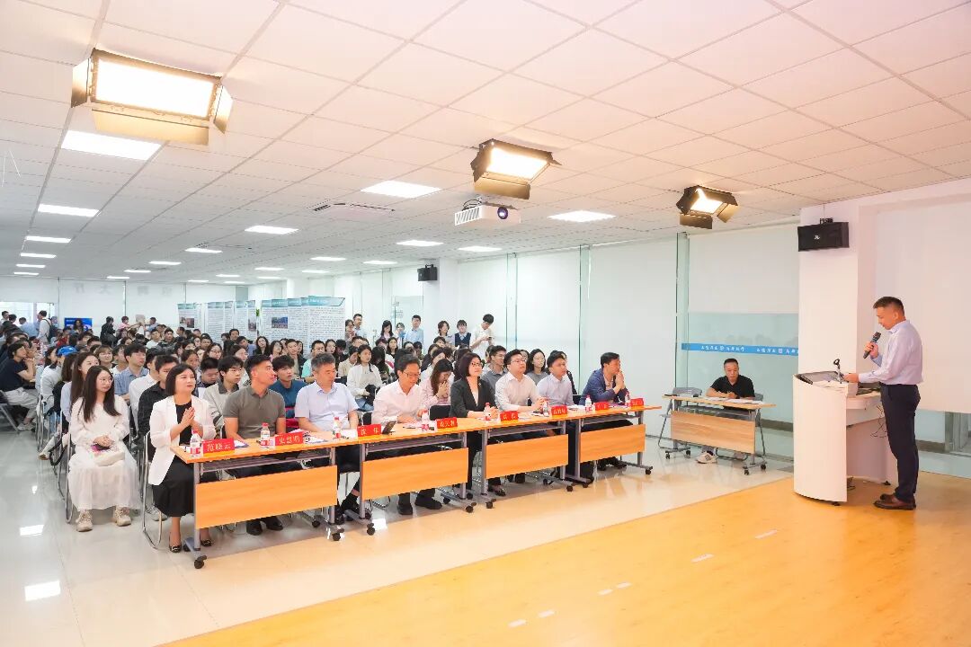 1016_084248_234.jpg 1016_084248_234.jpg