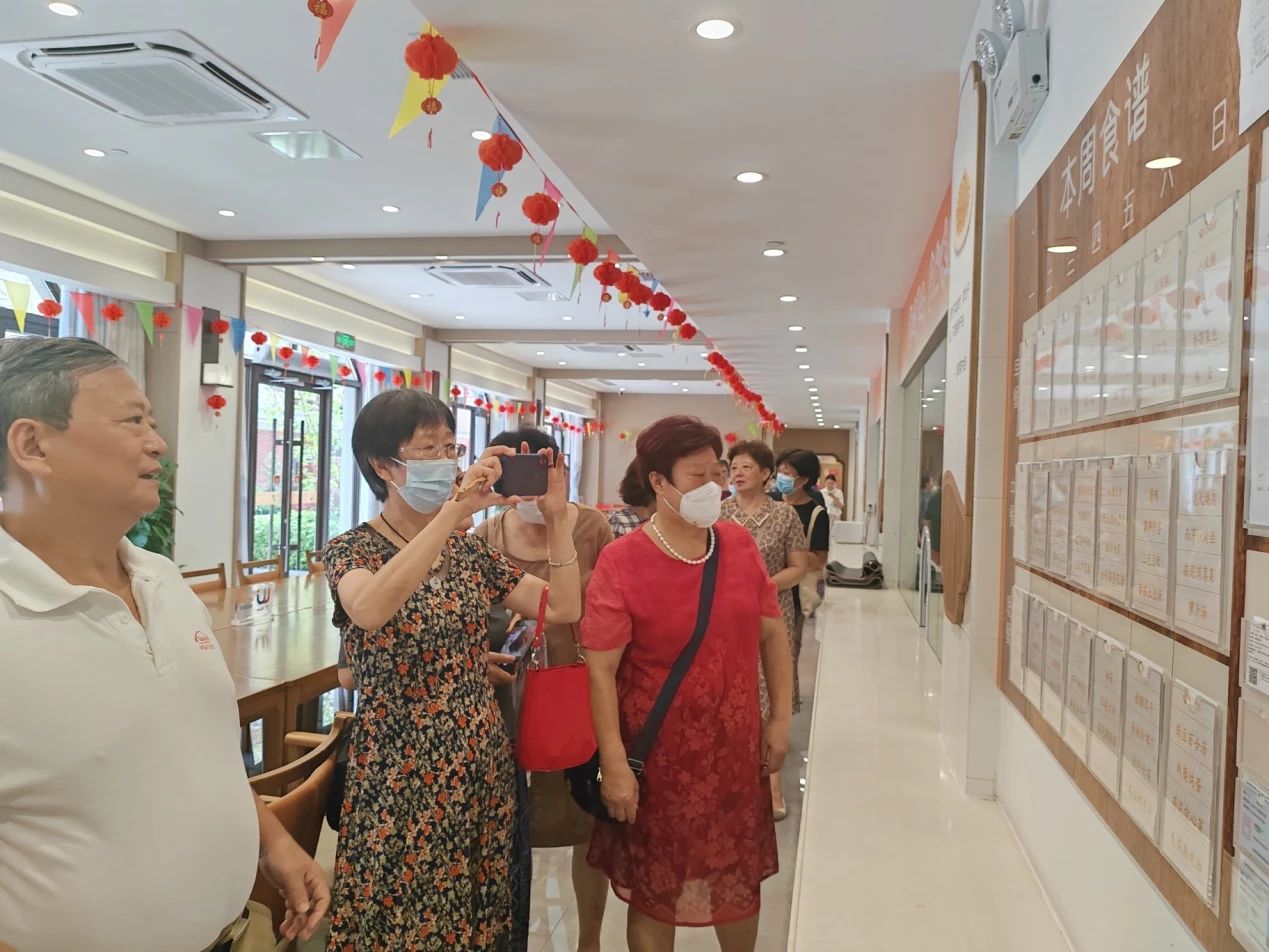 家门口养老也舒心,长宁这家养老院有这么多的不一样……2.jpg 家门口养老也舒心,长宁这家养老院有这么多的不一样……2.jpg