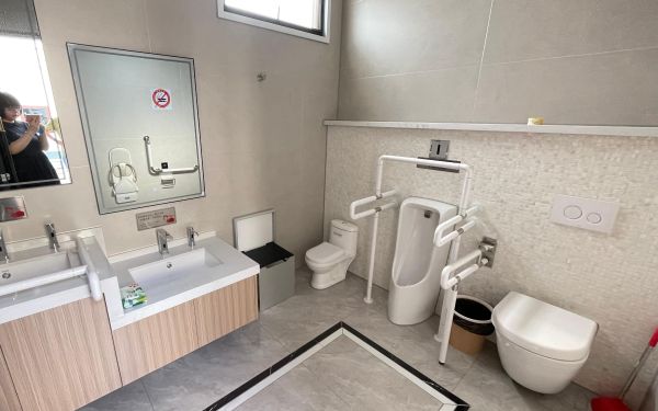 本市启动2024年“环卫公厕适老化适幼化改造”项目验收复核工作-0902 (6).jpg 本市启动2024年“环卫公厕适老化适幼化改造”项目验收复核工作-0902 (6).jpg