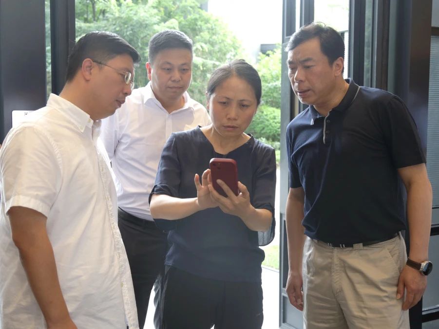 0723_101725_487.jpg 0723_101725_487.jpg