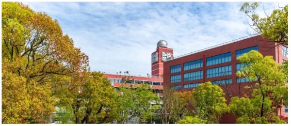 0910_090550101_395.jpg 1.png