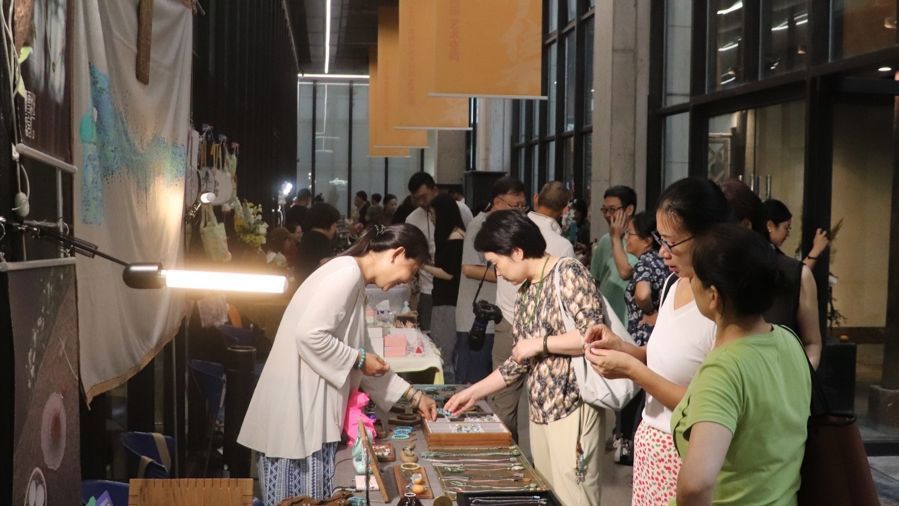 0926_090706_949.jpg 0926_090706_949.jpg