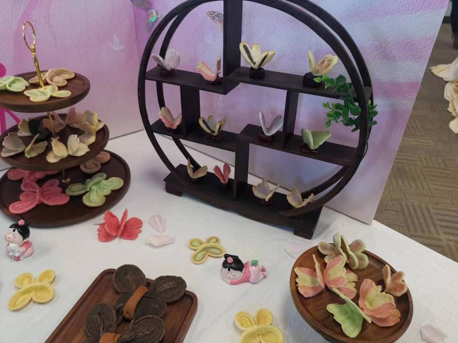 “展翅欲飞”的蝴蝶酥。 资料图片.jpeg “展翅欲飞”的蝴蝶酥。 资料图片.jpeg