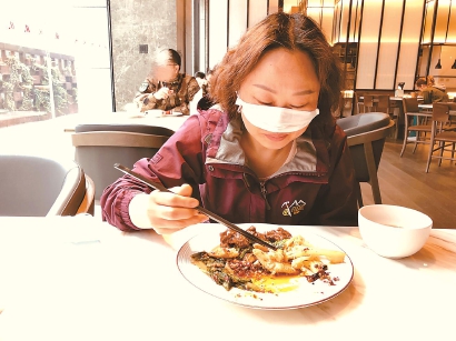 援鄂医护人员用上防护鼻罩