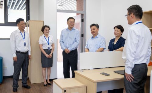 20240822142527027630.jpg 李峻走访检查新学校建设启用及开学准备情况2.jpg