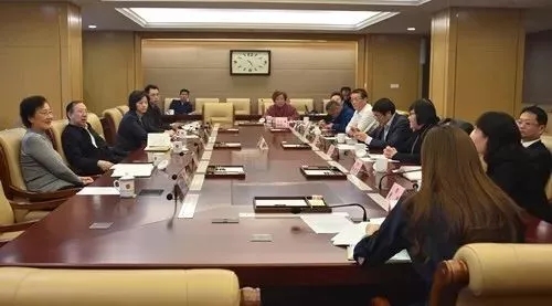 市人大代表呼吁：增加幼师招生名额 提高幼师待遇水平