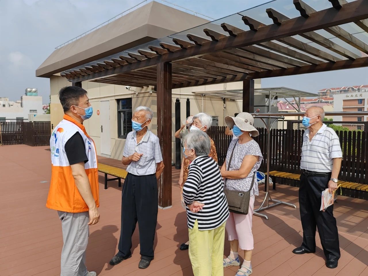 首次走进长宁区社会福利院的老年人被暖到了……3.jpg 首次走进长宁区社会福利院的老年人被暖到了……3.jpg