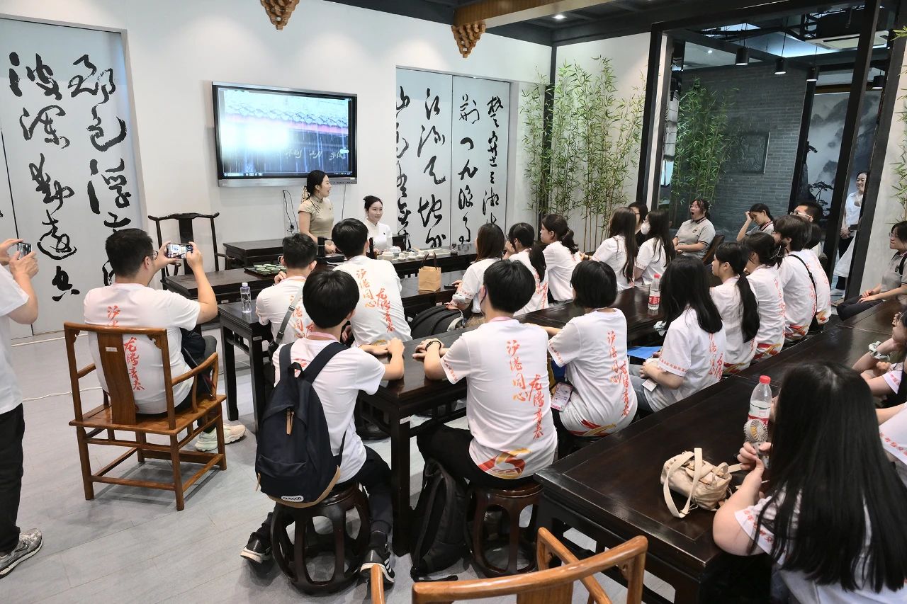 0709_082444_336.jpg 0709_082444_336.jpg