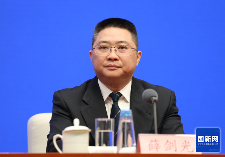 薛剑光(徐想 摄).png 薛剑光(徐想 摄).png