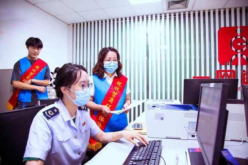 0821_120445_184.jpg 3.jpg