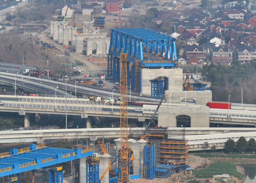 沪渝蓉高铁建设正酣.jpg