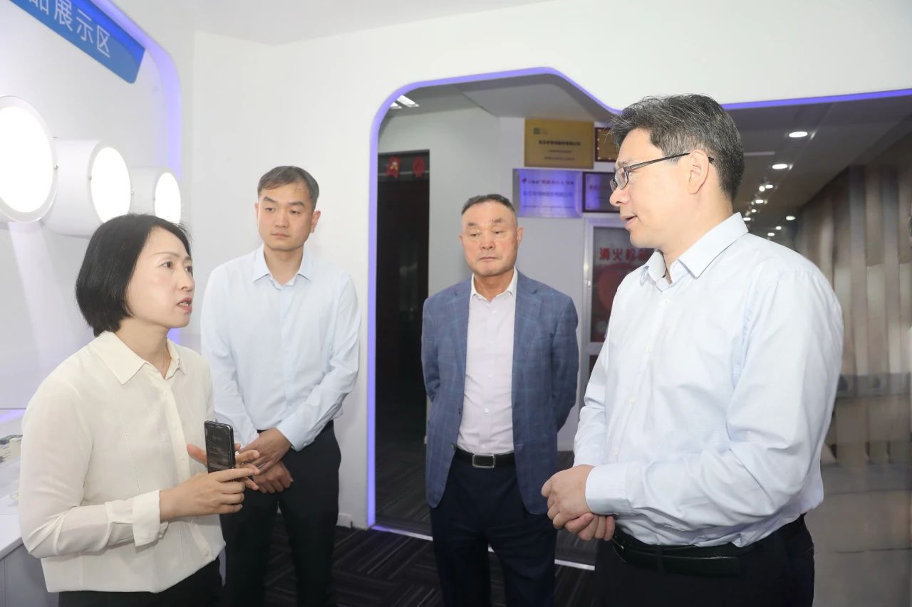 0626_091645_410.jpg 0626_091645_410.jpg