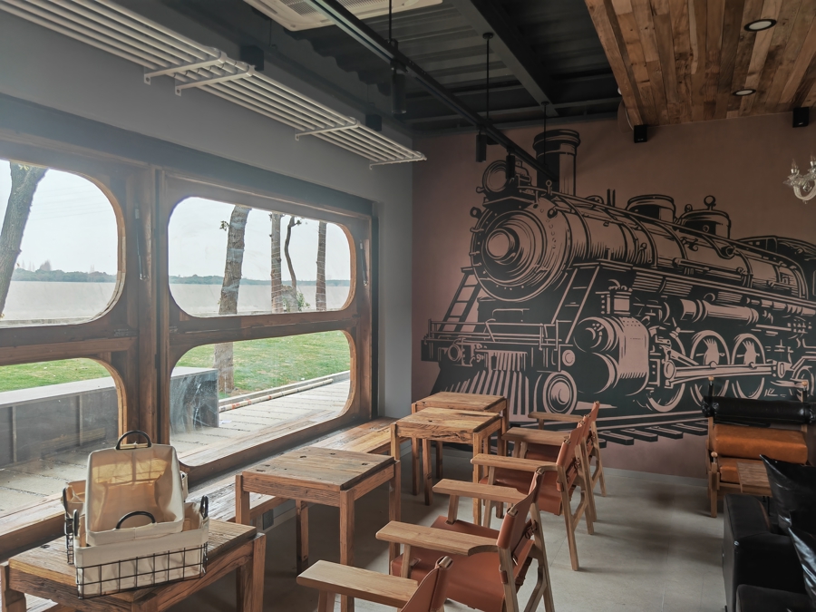 松浦1976铁桥文旅公园内的咖啡馆。资料图片.jpg